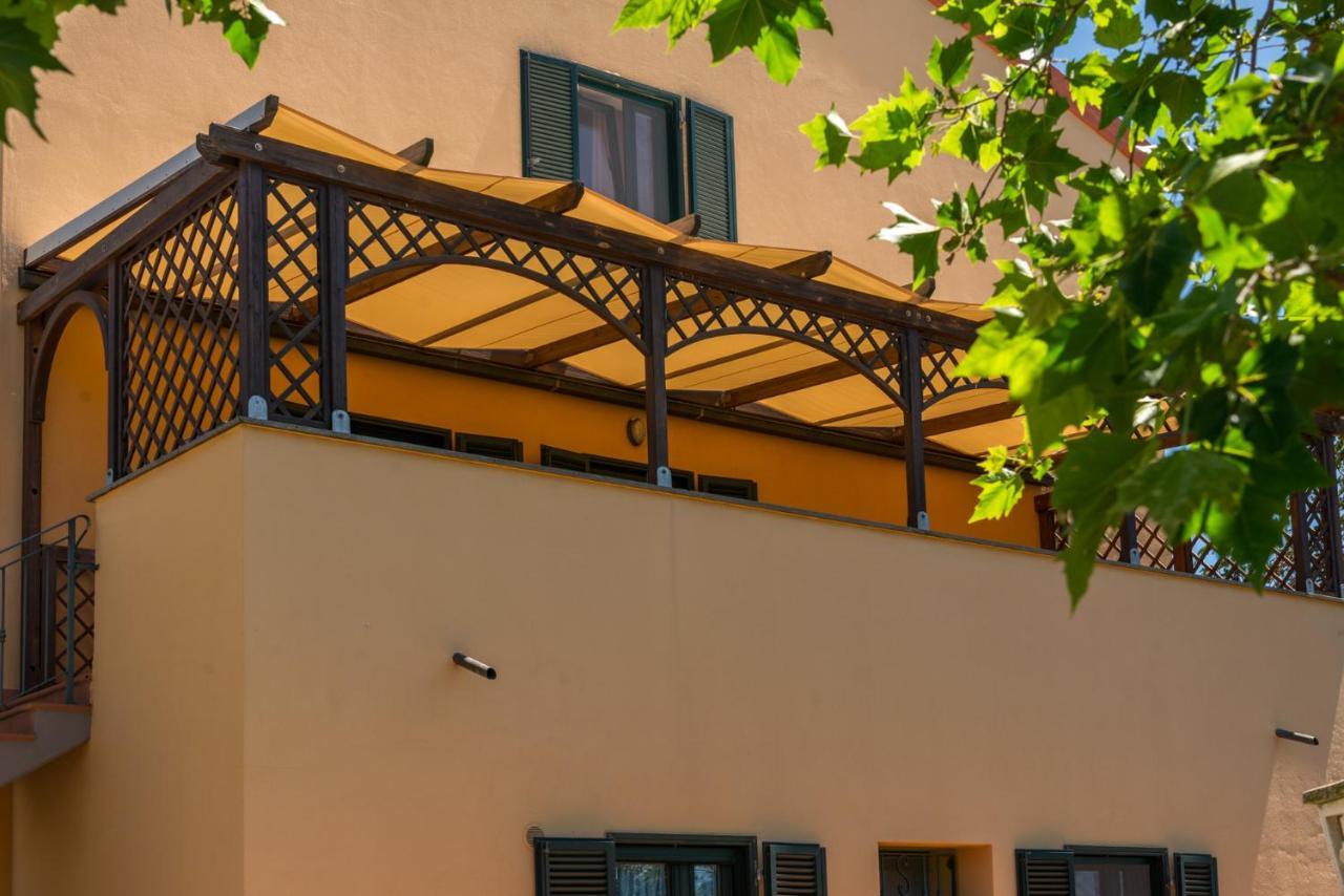 Agriturismo Le Vecchie Scuole Campiglia Marittima Exterior foto