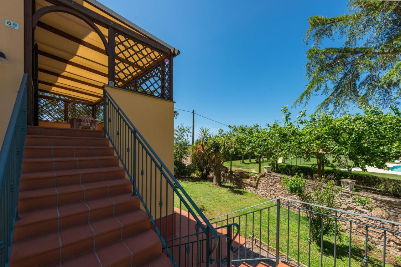 Agriturismo Le Vecchie Scuole Campiglia Marittima Exterior foto